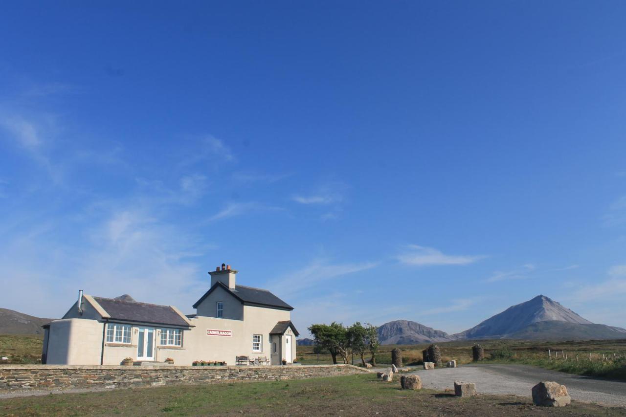 Cashelnagor Railway Station Villa Gortahork Exterior photo